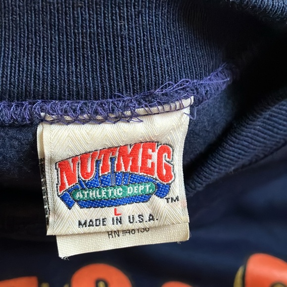 vintage 90s Chicago Bears Nutmeg Mills navy blue crewneck sweatshirt. - Picture 3 of 13